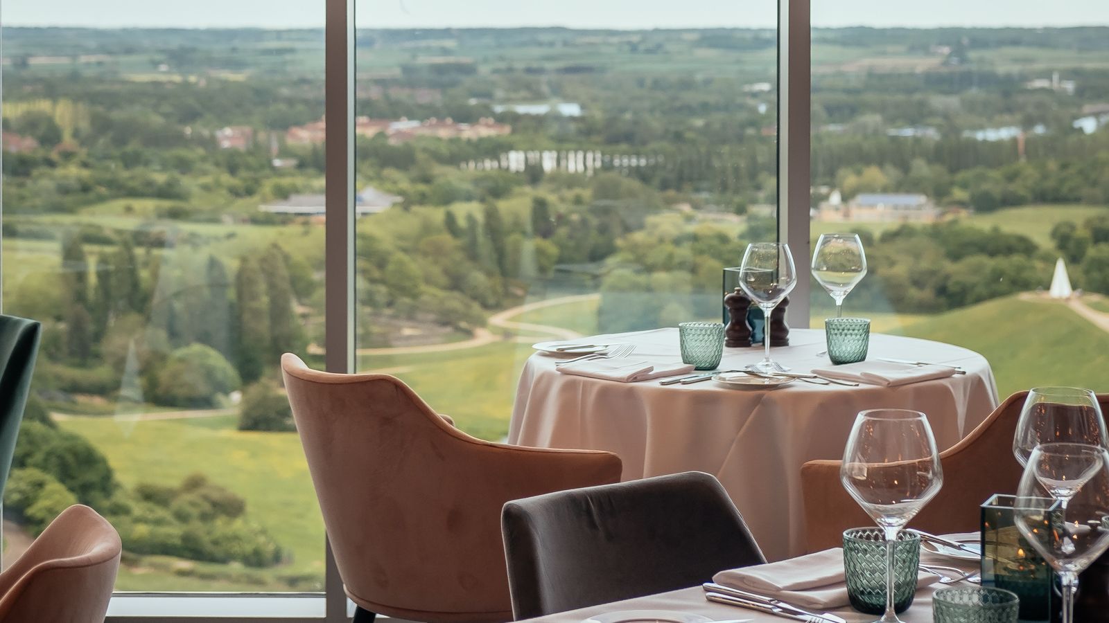 Local dining and cafés